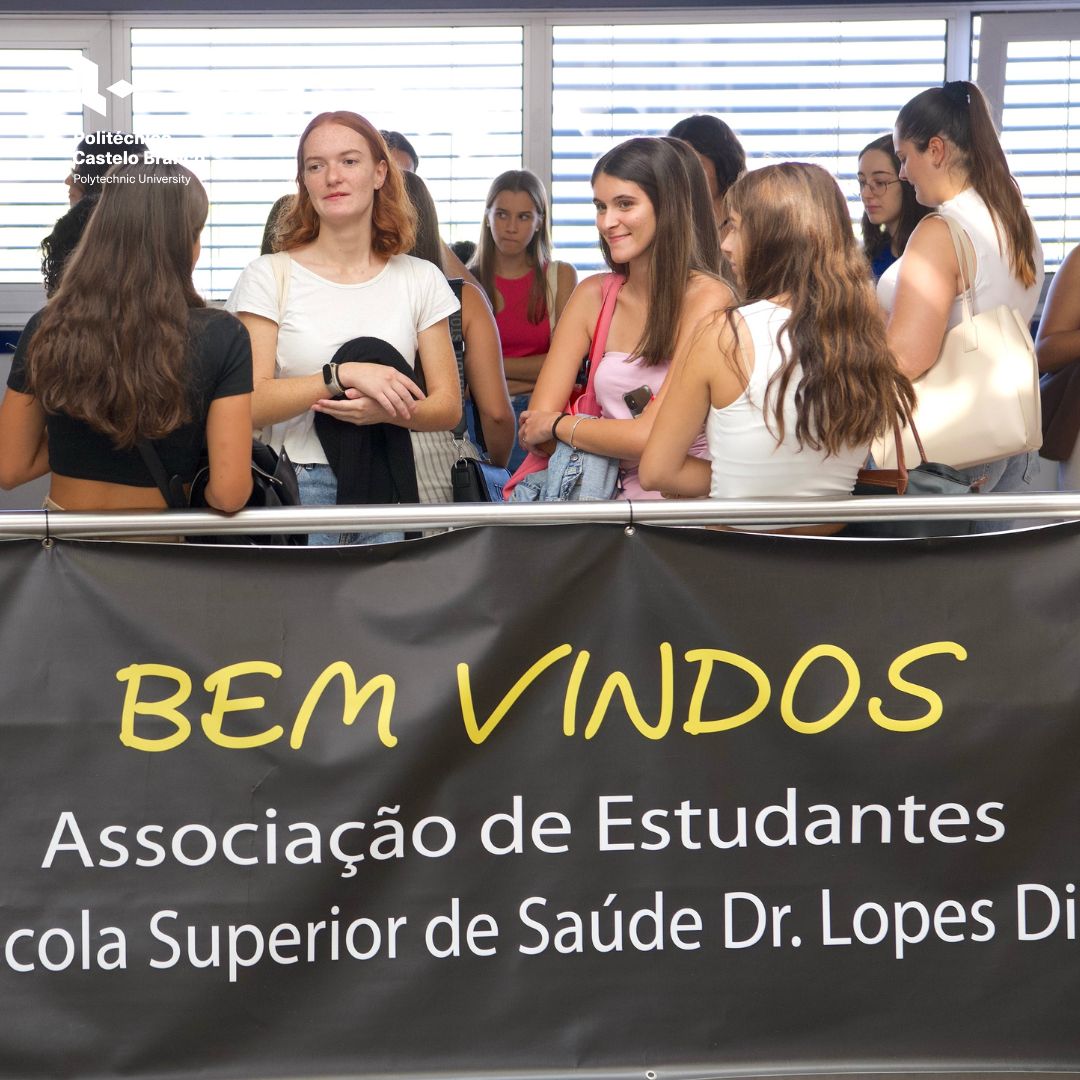IPCBoficial's tweet photo. Esta segunda-feira, 23 de setembro, deu-se o arranque oficial do ano letivo 2024/25 no Politécnico de Castelo Branco. 👩‍🎓👨‍🎓 Data marcada pela chegada dos novos estudantes a cada uma das seis escolas do IPCB. 
#ipcb #politecnicocastelobranco https://t.co/pShQC7uE7X