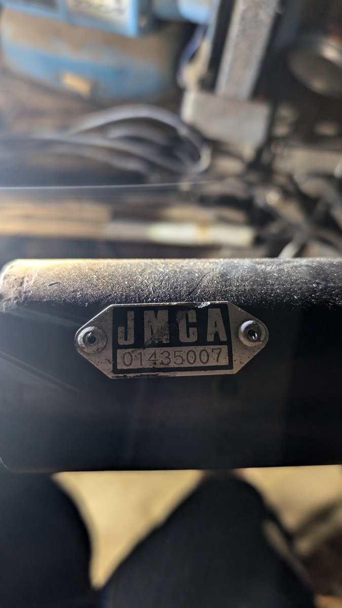 bokudebuuuu's tweet photo. ショート管届いた！
早速もとから付いてたボロいサイレンサー外しだぜ！

#suzuki
#バンディット400
#GK75A
#GK7AA
#OVERRacing
#オーバーレーシング https://t.co/OiQjgnk4yI