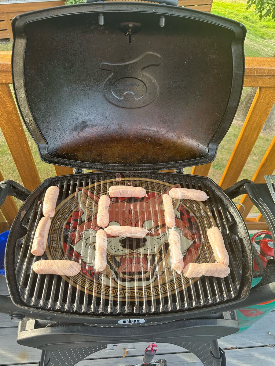 Sugar_holiq's tweet photo. @digitalartchick the signs are everywhere
i’ve made it with $KENDU & @KenduChads
#zerocompetition https://t.co/Nn0b6SrPur