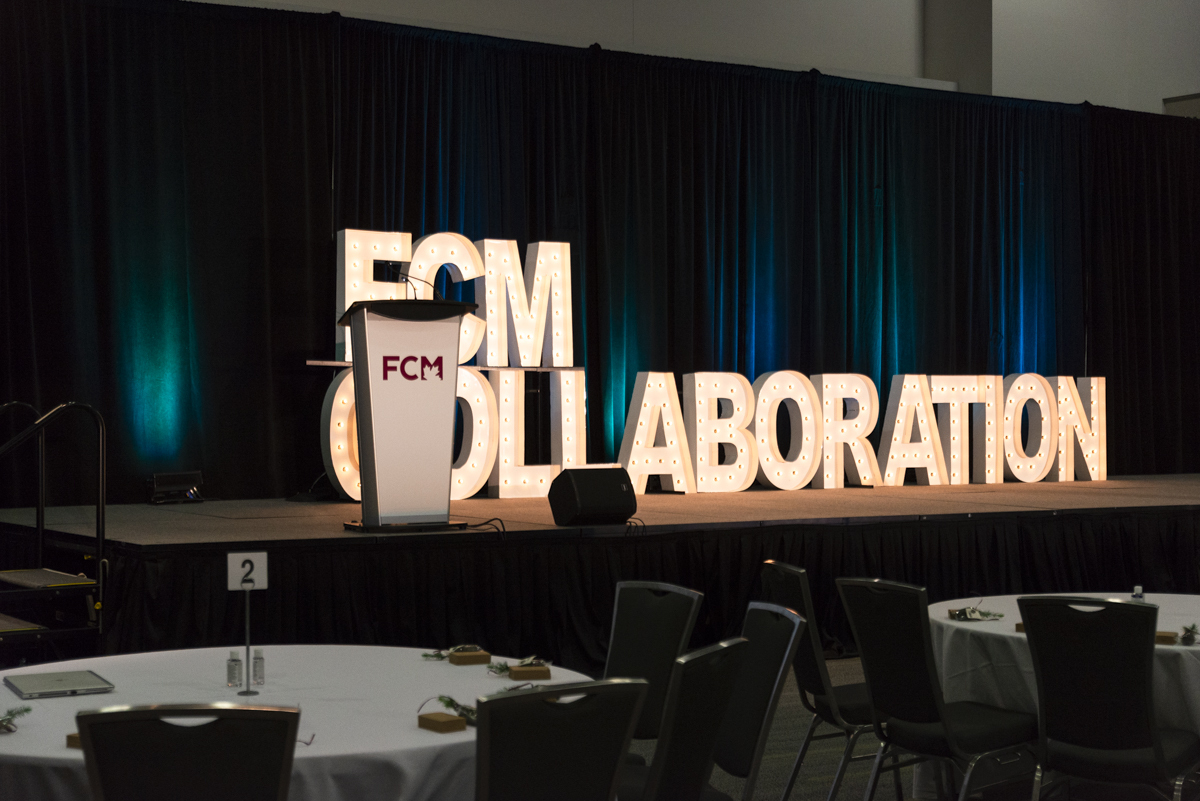 FCM_online's tweet photo. FCM staff work hard every day to help Canadian municipalities build a future where communities can grow and thrive.
This week, FCMers will gather in Ottawa for Collaboration Week, a chance to come together for team building, networking, and professional development as we work together on that common goal.