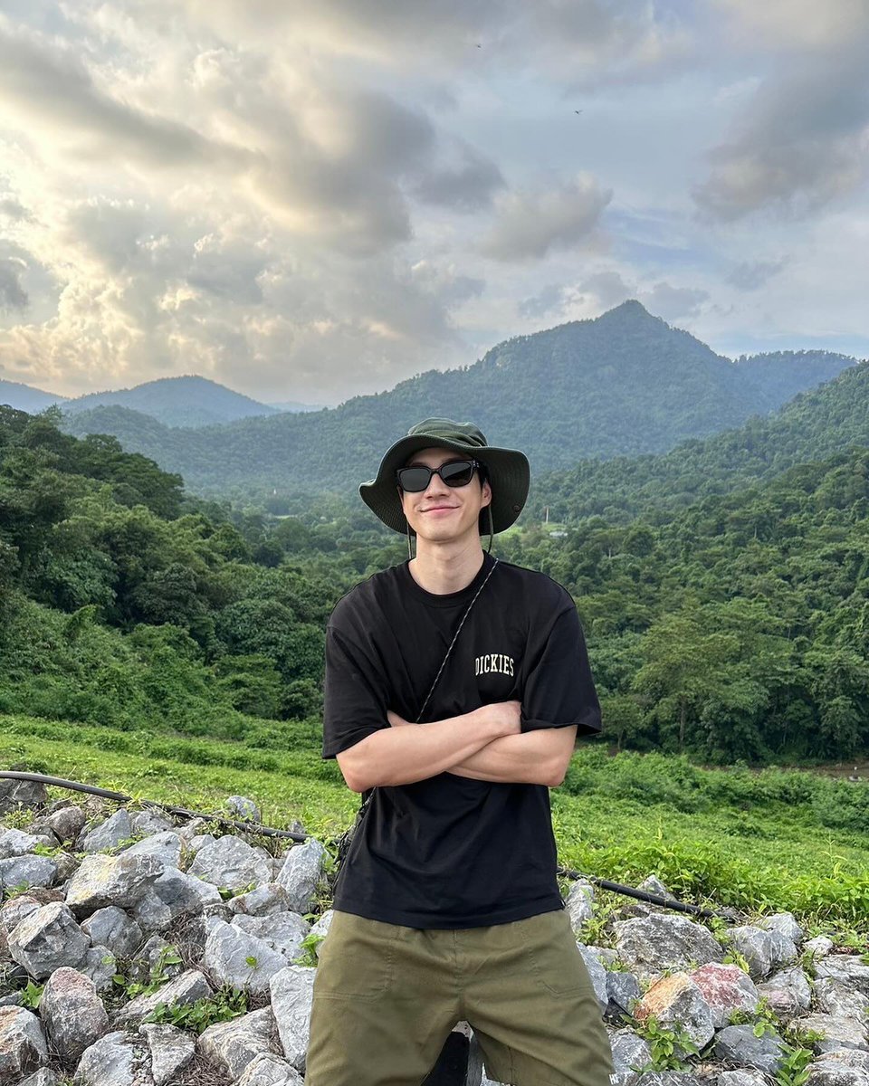 shinebrightsup's tweet photo. ✺ 

24.09.2024
IG Post Update : brightrpp

#brightrpp #ไบร์ทรพีพงศ์ 
#BrightRapheephong #SOLBright ☀️ https://t.co/99fWC0ktez