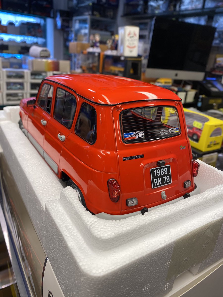 cars_tiny's tweet image. Renault 4 GTL Solido Scala 1:12 #tinycars #scala112 #renault #renault4 #scalemodel #solido