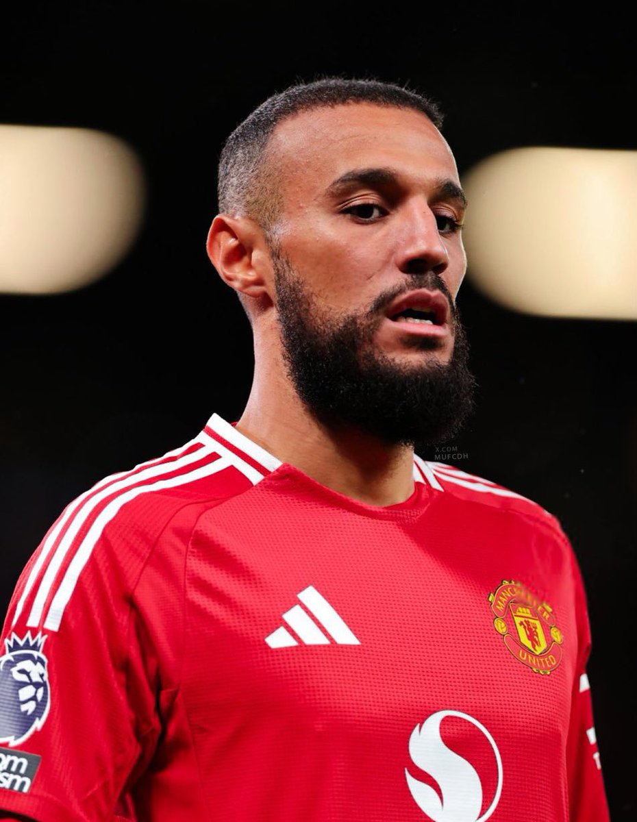 centredevils's tweet photo. 🚨🚨🎙️| Noussair Mazraoui on #mufc and Bayern Munich:

"I think if you compare both of them, you cannot say one is bigger than the other. Maybe internationally speaking, United is probably even bigger than Bayern." https://t.co/YIS2Vq5jbZ