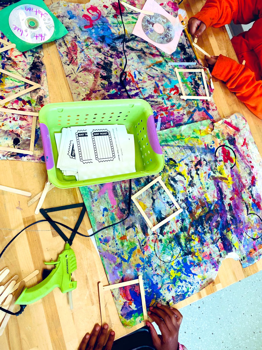 4th Gr Ss discussed #contemporaryart “Parallel Perspectives” by <a href="/_luftwerk/">Luftwerk</a> &amp; are making geometric shapes to play with light &amp; color. Ss careful used hot glue guns while others painted their sticks to create shapes. These Ss are ready for the challenge!