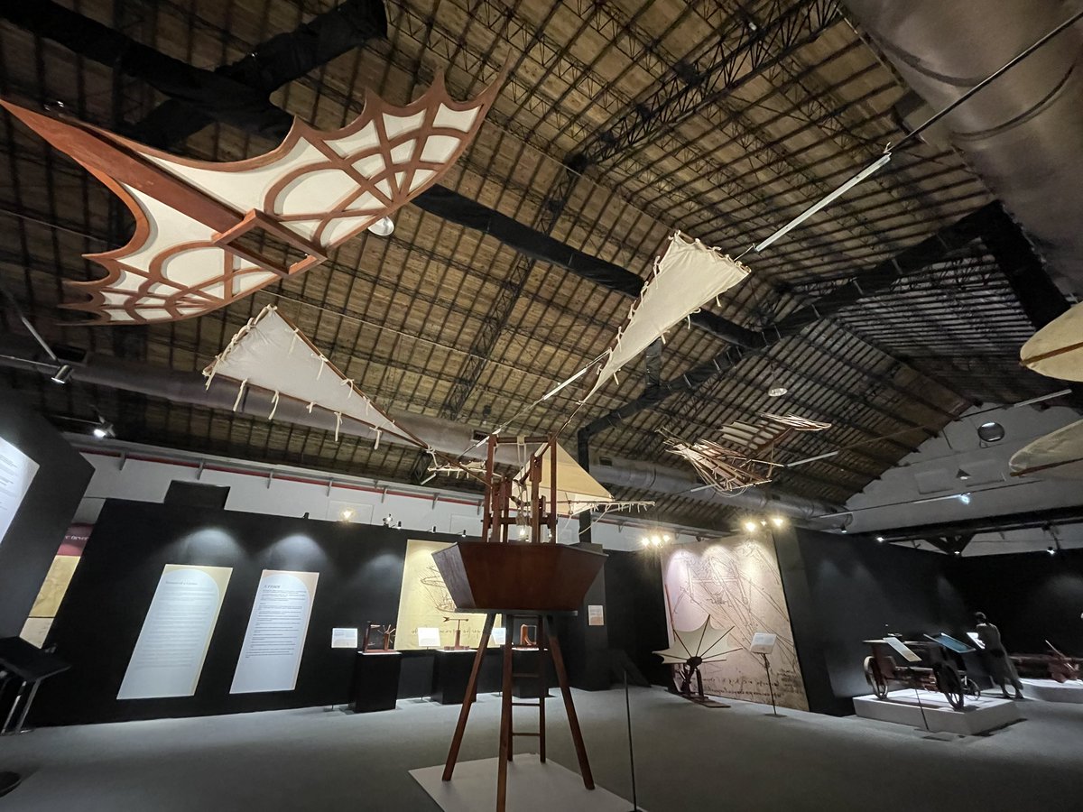 pha203's tweet image. 聽人說不如走一趟

達文西真的天才到誇張
無法想像毫無接觸過的東西他是如何經由想像力而設計出來，而且如此專業

達文西特展值得一去