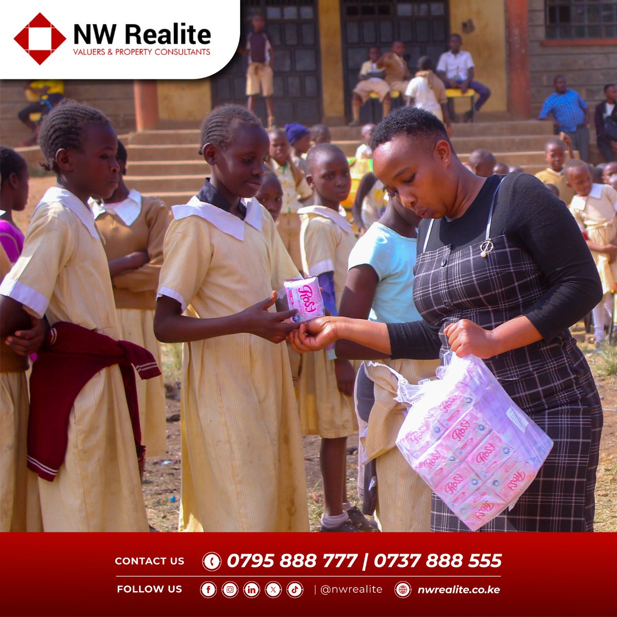 nw_realite's tweet image. Through #Mamacares we touch the lives of people in our community. To add to the tree-planting activity, we donated sanitary towels to Mathare North Primary School girls and shared a snack with the entire school. #wetouch #weaddvalue #WorldBambooDay2024 #treeplanting