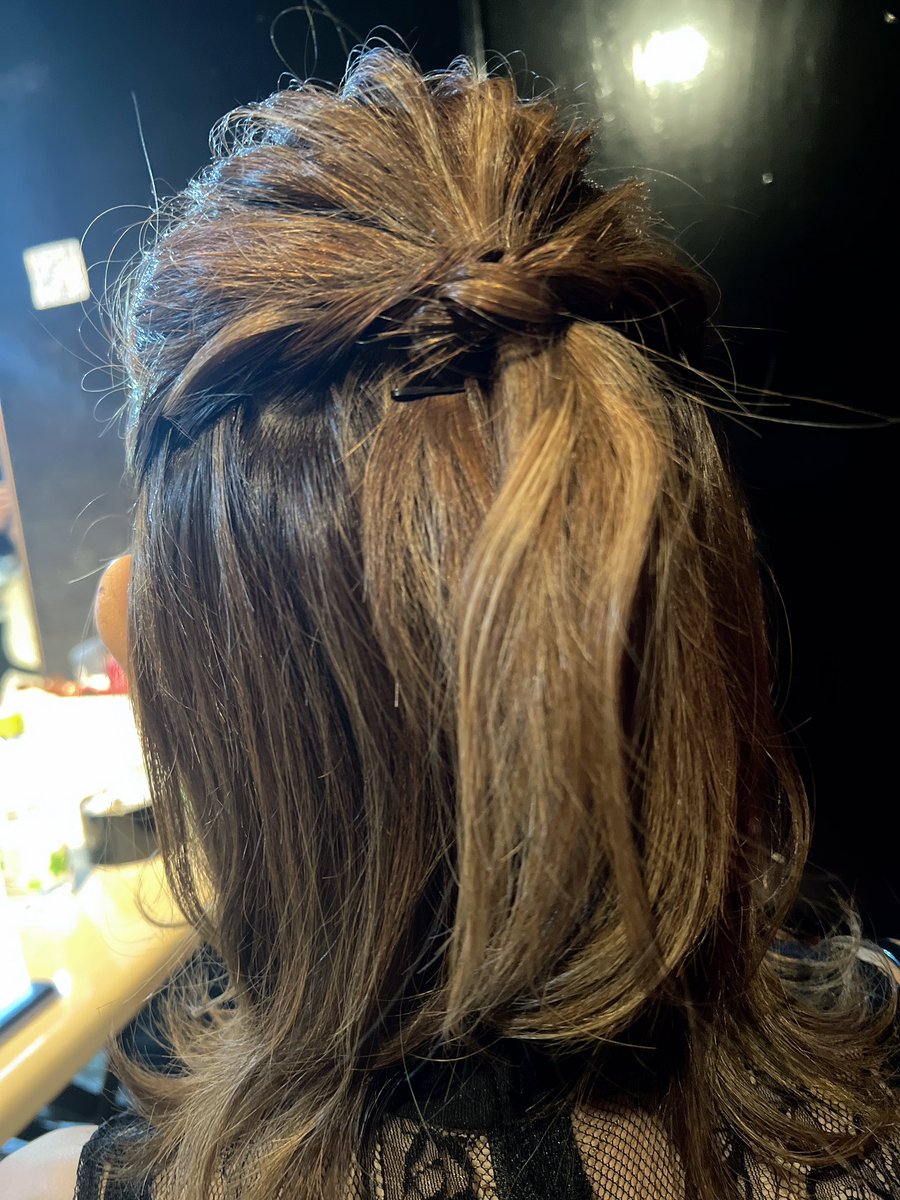 MinamiRV44311's tweet photo. はじめましてMinamiです。
ヘアメしてもらいました。
急激に寒くなりましたね😨
オイルマッサージもよかったら！あたたまりましょ❤️
よかったら寄ってみてください。
ご予約は↓
Gra Prego
08069564264 https://t.co/Mh4ZOVUqDW