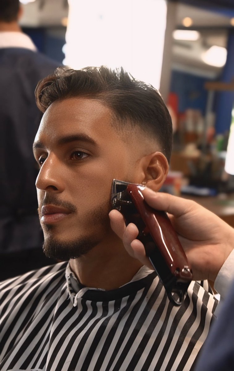 tonsorbarber's tweet photo. En el corazón de Caracas, te invitamos a experimentar un refugio de estilo que combina la tradición de la barbería con una atmósfera acogedora. Si buscas un lugar donde cada detalle cuenta, llegaste al sitio indicado, Tonsor Barber Club! https://t.co/272EwwbBaM