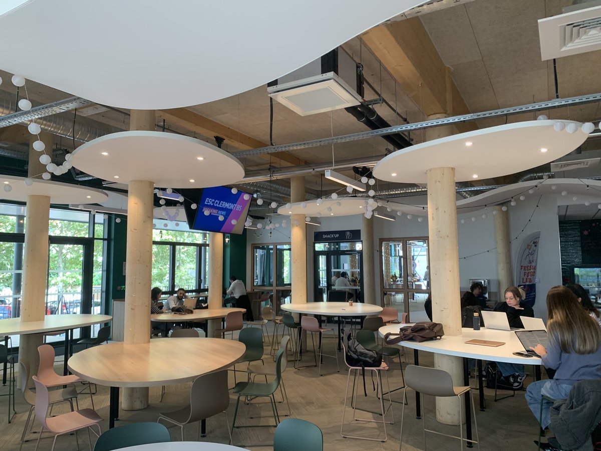 📍Visite du campus Trudaine XL de @ESCClermont 
<a href="/RSoparnot/">Richard Soparnot</a>