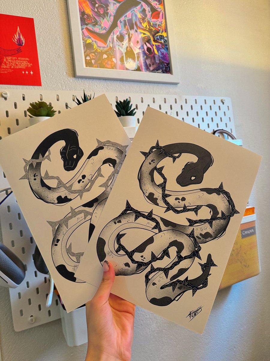 Hice nuevas printsss✨🐍🐍