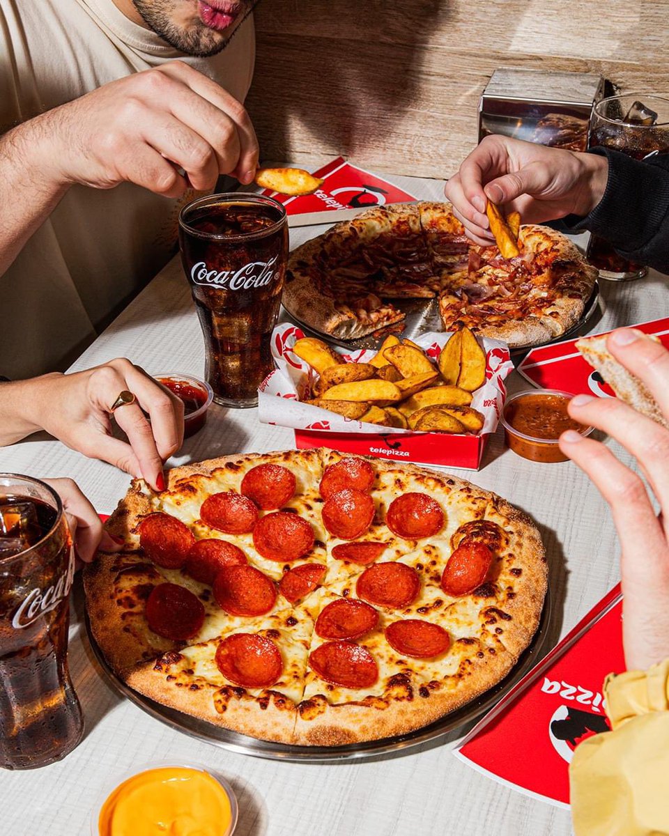¡Tenemos un planazo! Tooooda la pizza y bebida que quieras sin fin con amigos, tu familia o con quien creas que no se va a poder resistir a este momento  🤟🍕🥤
Hazlo realidad con Pizza y Bebida Sin Fin de Telepizza desde sólo 7,45€. Todos los días.