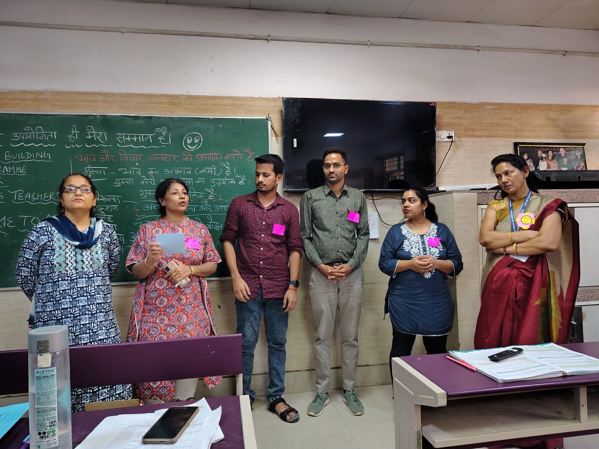 RameshJoshi143's tweet photo. @SCERT2021 द्वारा आयोजित द्वि दिवसीय #हैप्पीन्स #करिकुलम #प्रशिक्षण Happiness Teachers' Training reignites our passion for spreading happiness &amp; well-being in education. 🙏#HappinessCurriculum #InspiringLeaders @karshan01 https://t.co/TdhNbKj0PQ