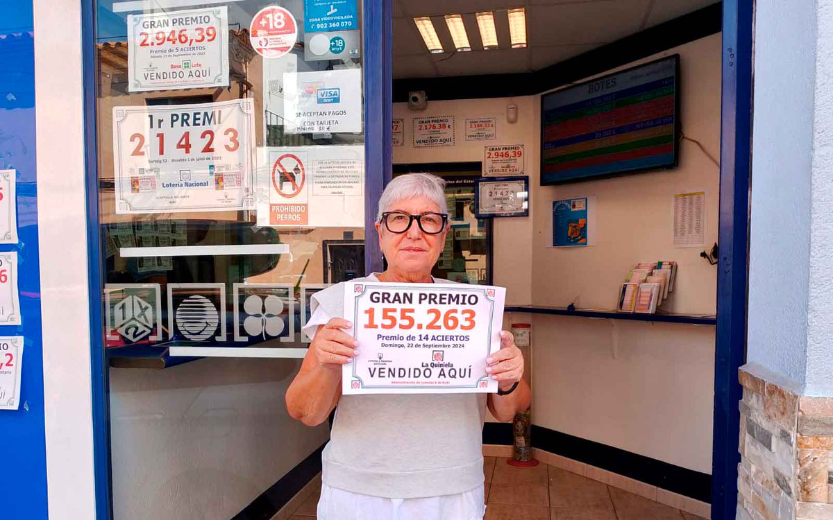 DiarideRubi_'s tweet photo. Una butlleta de la Quiniela amb 14 encerts de la darrera jornada de futbol deixa 155.000 euros a Rubí. El guanyador, que encara no ha sortit, va segellar-la a l'administració de La Serreta  https://t.co/xoKCAbOPq7 #rubicity #quiniela #atzar #jocs #sort https://t.co/atQBgup7hd