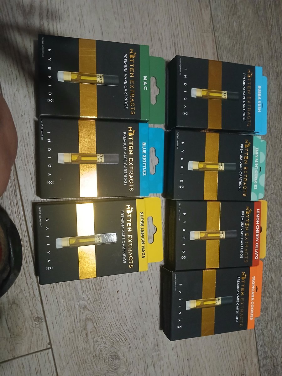 StonerNation490's tweet photo. Mitten extracts 1g carts
#vape #WeedLovers #weed #cannabisismedicine #cannabisculture #cannabiscommunity #420daily #smoke #muhaMeds #cannabisUSA #SHIPPPING #safe #discreet https://t.co/sRh3Le9EX2