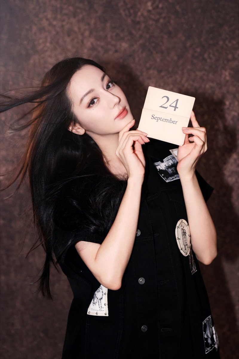 RubyluvsDilraba's tweet photo. Save the date 

#Dilraba #DilrabaxDiorSS25
Dilraba Dior PFW2024 https://t.co/jYeOntYga0