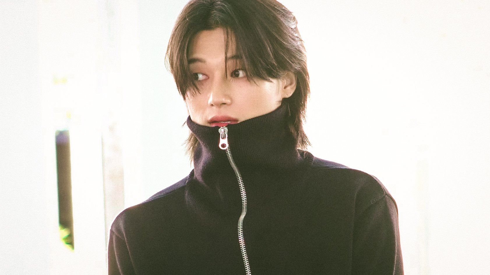 ATEEZ wonderland ホンジュン 直筆サイン入り フォト ATEEZ ホンジュン 直筆サイン 入り フォト wonderland - メルカリ