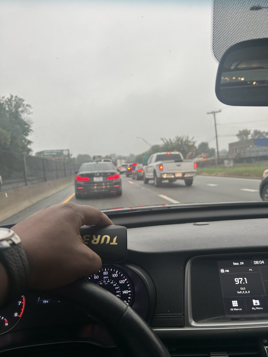 InfWyne's tweet photo. Of course the one morning I decide to hop on the hw it’s bumper to bumper 🤦🏾‍♂️ https://t.co/WNmtxITBhg