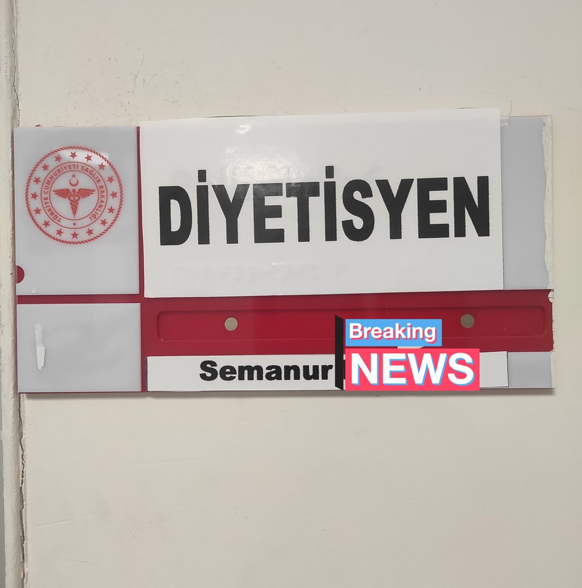 Queen_dyt's tweet photo. Odamın kapı tabelasından...
Dileyen herkese istediği yere atanmak nasip olsun🤲🌸 https://t.co/VevwVSSAns