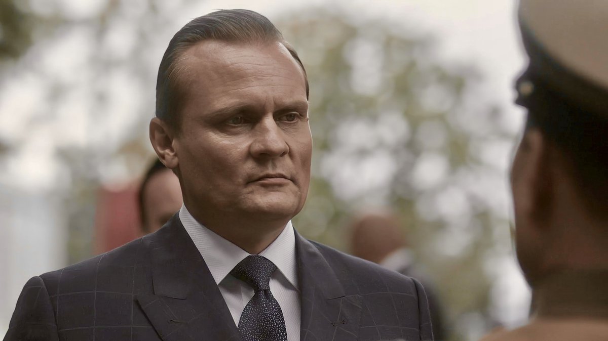 DividingByZer0s's tweet photo. S1E5.  After the Crown Prince’s shooting, guests are stopped and frisked.  Rudolph quickly swallows the microfilm he’s carrying (the plans for a Heisenberg atomic device).

#HighCastle #ManInTheHighCastle #TMitHC #RudolphWegener #CarstenNorgaard #TheNewNormal https://t.co/htRwihTnQ3
