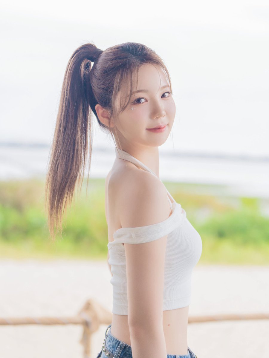NiziU ユニフォーム　アヤカ UNIFORM T-SHIRT - AYAKA【L】/『NiziU Live with U 2024-2025 “AWAKE