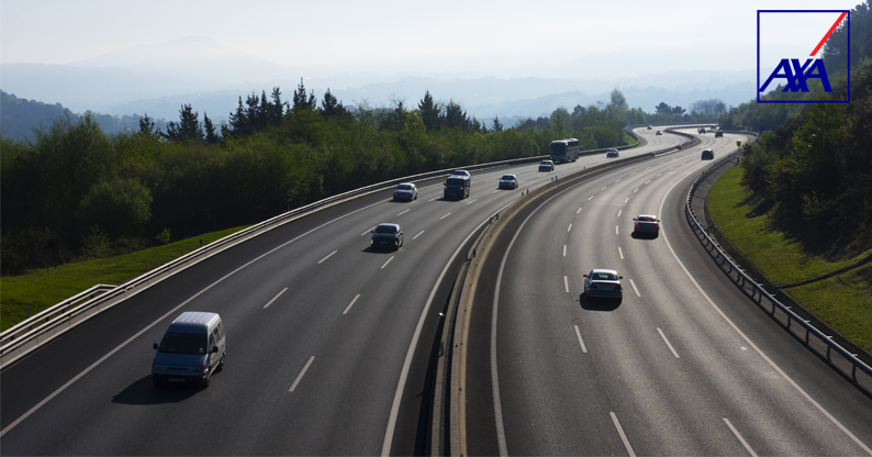 Danielmironaxa's tweet photo. 8,3 millones de conductores afirman realizar adelantamientos en línea continua y 13,6 millones reconce que circulan a una velocidad superior a la permitida 🚙❗ @Ponle_Freno https://t.co/qj4xsgkuzr https://t.co/XlDQpTiRhK