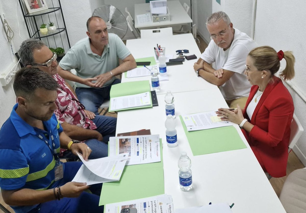 Ana Belén Castejón (@anabcastejon) on Twitter photo 🔊<a href="/SiCartagena2023/">Sí Cartagena</a> alza la voz en el Pleno xa exigir + implicación con el astillero: + control y presupuesto.
🔊Navantia-Cartagena necesita + plantilla d trabajador@ y + formación cualificada.
➕Liderazgo local que hable alto y claro en Madrid!
#laindustriaporbandera 🔊<a href="/SiCartagena2023/">Sí Cartagena</a> alza la voz en el Pleno xa exigir + implicación con el astillero: + control y presupuesto.
🔊Navantia-Cartagena necesita + plantilla d trabajador@ y + formación cualificada.
➕Liderazgo local que hable alto y claro en Madrid!
#laindustriaporbandera