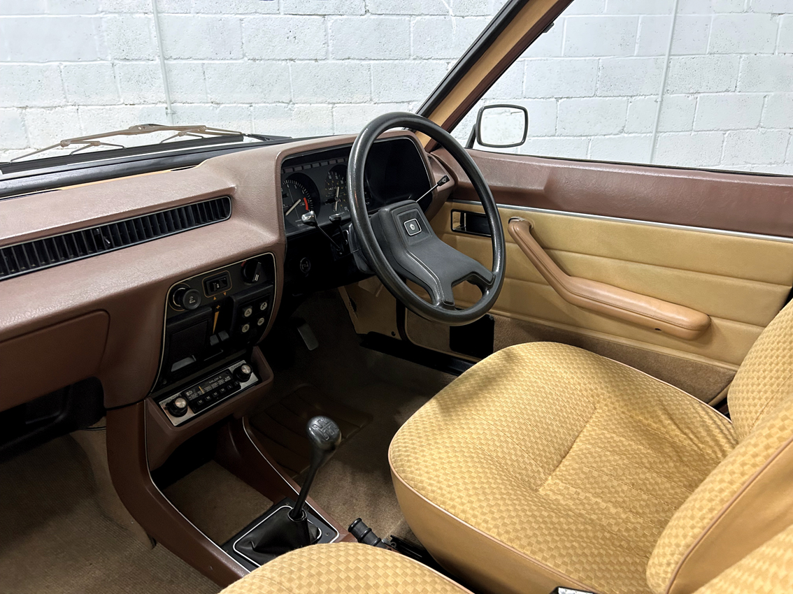 flaneurUK's tweet image. Ooh my... If I had £5k spare...  stonecoldclassics.com/1979-chrysler-…

#TalbotTuesday (okay, it's one of the Chrysler badged Alpines!)