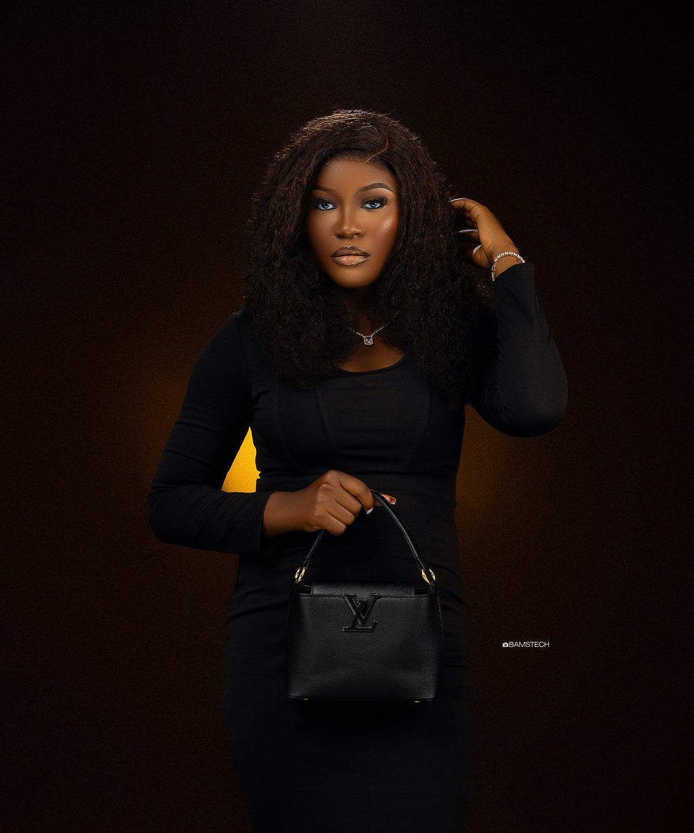 Bamstechglobal's tweet photo. Portrait of AYOMIDE 💥🥳🤩

BOOK US NOW FOR CREATIVE IMAGES 🥰🥰 
Bookings available for Exclusive Photo Deluxe at Bamstech Global Creations

Photo Credit by @officialbamstech

#2024  #photographylovers #Canon #ekitiphotographer #pastoroyedepo #photographers #explorepage https://t.co/tgqTM58nOP