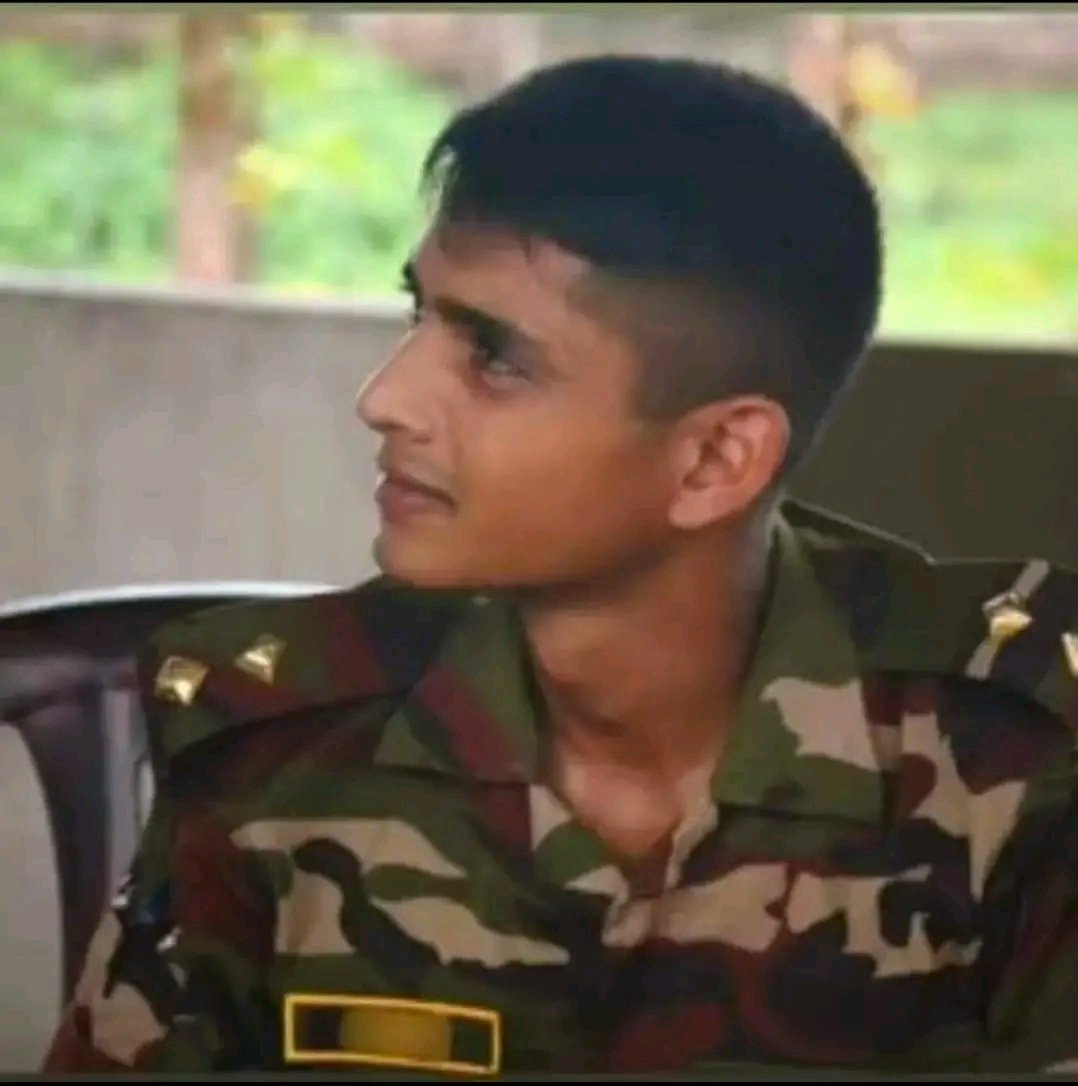 anayet_efty's tweet photo. দেশপ্রেমিক সেনাবাহিনীর রক্ত ঝরিয়েছে পাল্টা ভয়ংকর প্রতিশোধ চাই...😠

আল্লাহ এই বীর বীর সেনানিকে জান্নাতের উচ্চ মাকাম দান করুন। https://t.co/vCCsiC9y4e