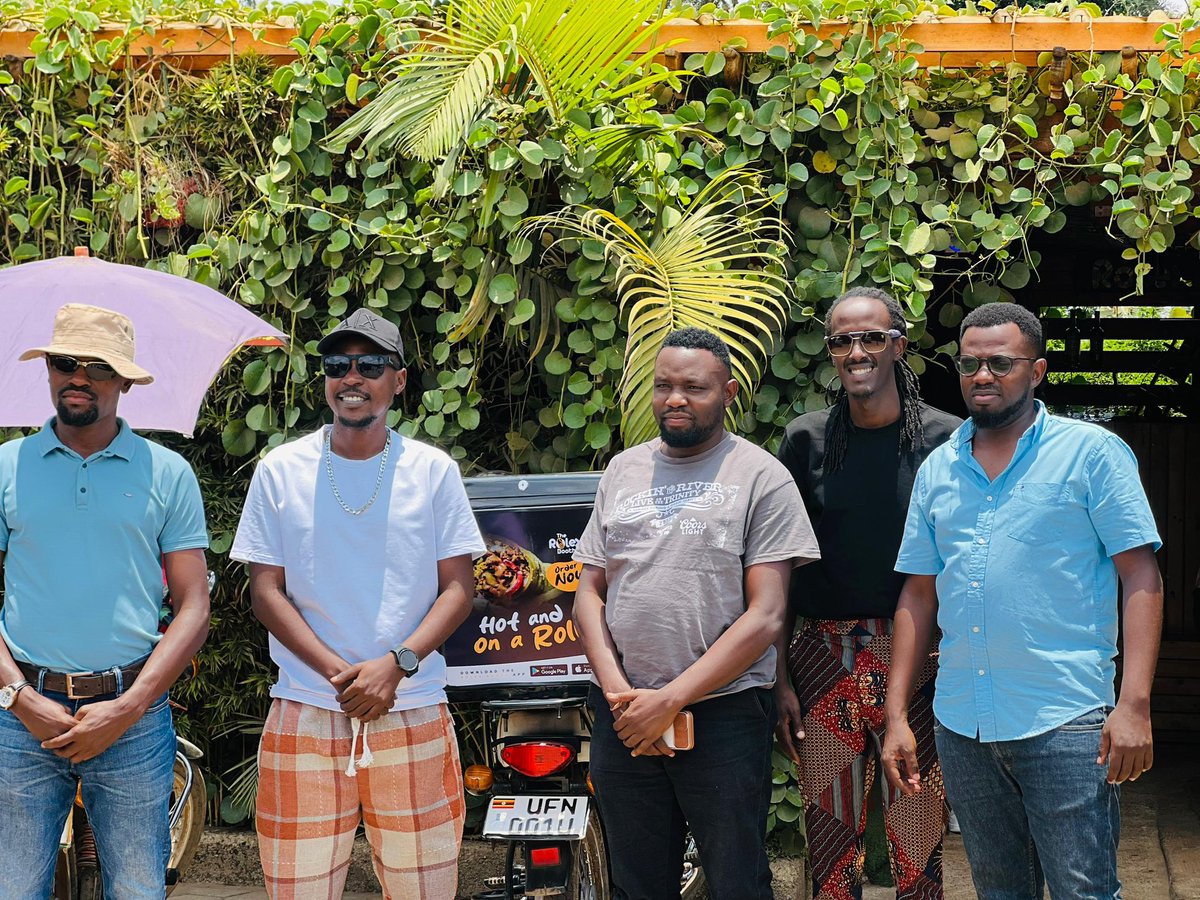 T PAUL 256 tweet media