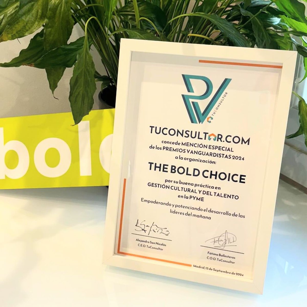 Gracias <a href="/_tuconsultor/">TuConsultor y TuConsultora Online</a> por invitarnos a participar en #PremiosVanguardistas 2024 y por esa mención especial al jurado. ¡Un honor! #talento #liderazgo #coaching #formación