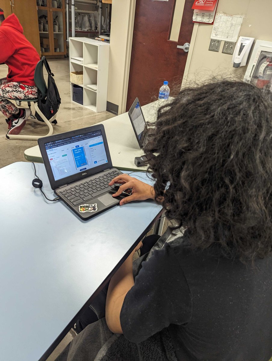 MADLearn's tweet photo. Hello, amazing #GEARUPworks educators! Are you looking for high-quality #STEM experiences for your students? @MADLearn supports GEAR UP programs across the country in various exciting ways. Speak to us to learn more; email: team@mad-learn.com
#GUweek #TEACHers #educators https://t.co/zy7ycrElQw