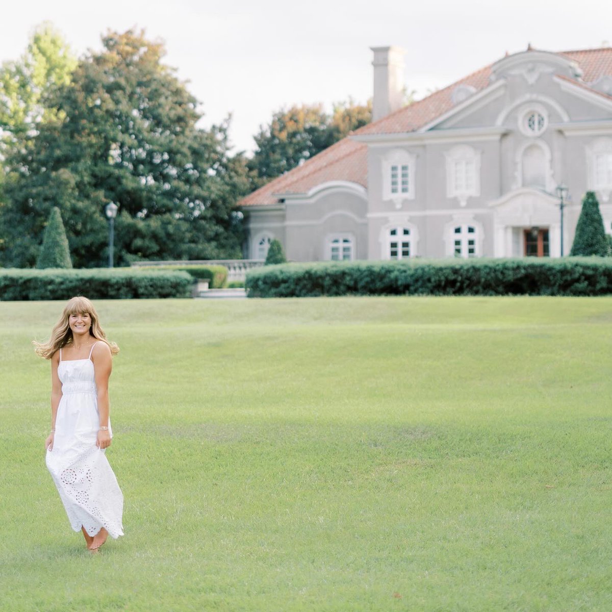 janieboles's tweet image. We sure love our daughter-Bella! Savoring every moment of her senior year! She is such a gift to our family…thriving while growing up with 3 brothers!! Ha! She can talk sports with the best of them! Praying God’s will to continue to be completed in Bella’s journey of life! 💜💜