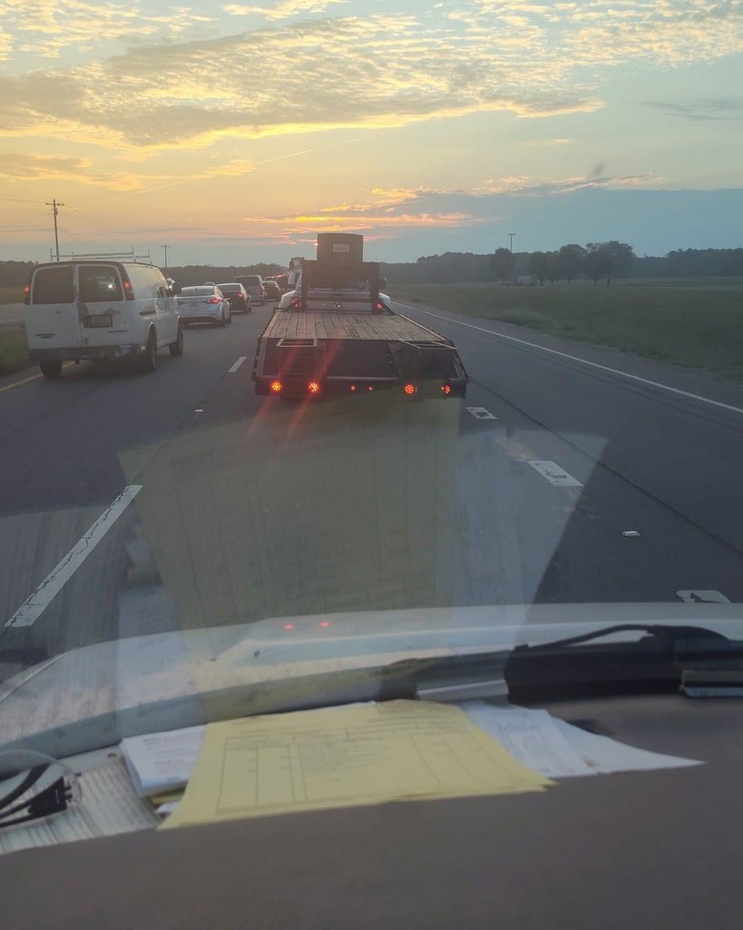 huntsvillepage's tweet image. Morning just another day in traffic !

565 East coming outta #decatural dead stopped 🫤

#northal #morningblast #omg #huntsvillepage #huntsvilletrafficpage 
#work #job