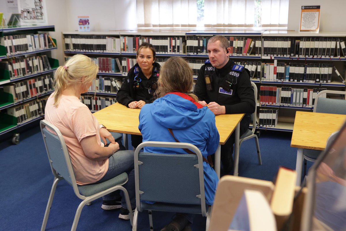 Our officers and PCSOs are out and about today engaging with members of the community.

This morning our PCSOs attended Guisborough library to chat to residents about any issues or concerns they may have.

Please say hello to our officers if you see them about!