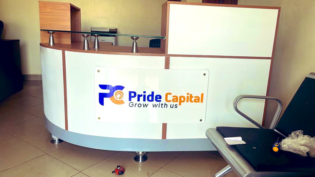 Reign_ltd18's tweet photo. “Transforming spaces, one office at a time. Our branding expertise turns ordinary offices into extraordinary experiences. See the difference in every detail.” #branding #triark #FormetoliveisChrist💕 #kampala #uganda https://t.co/9M8hLsp1mZ