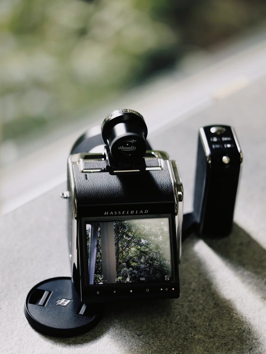 Hasselblad tweet media