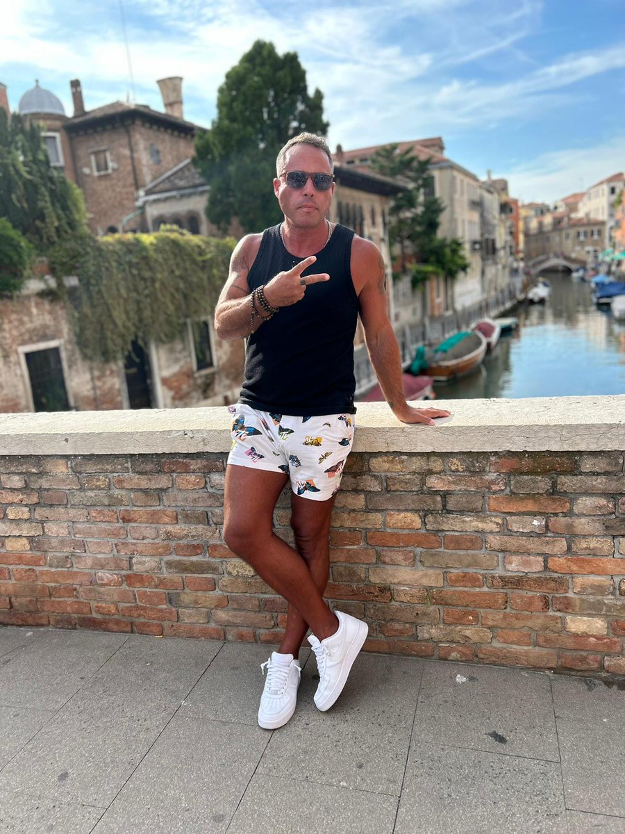 AyyoDM's tweet photo. Italy is amazing and I wish all us #AlgorandNFTs OG's could do it as a big rowdy group!! 😜🤌🏽

#ttys
#withlove
#picsdontdoitjustice
#canonlyattach4💩 https://t.co/T4AXoyqeiR