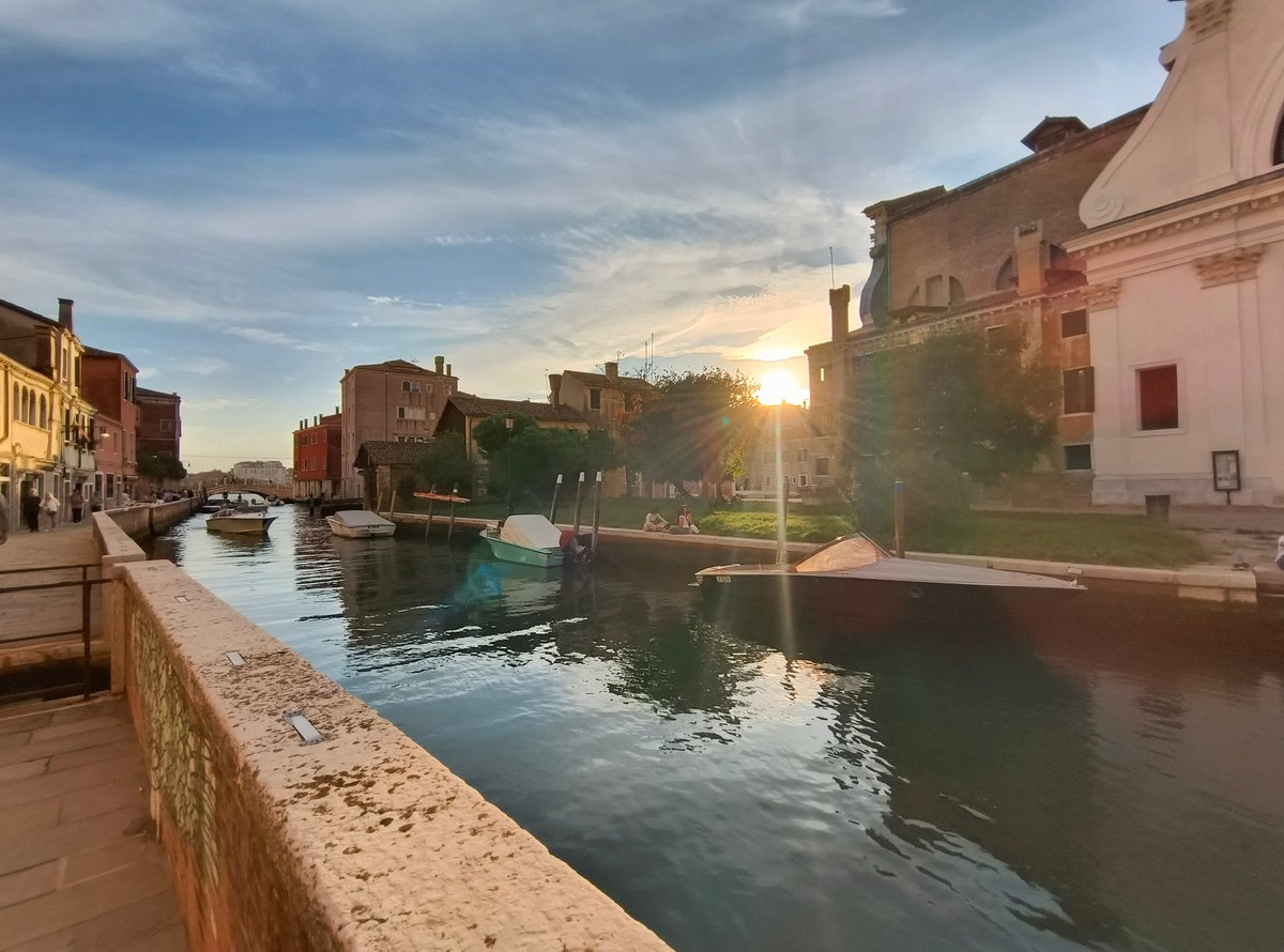 AyyoDM's tweet photo. Italy is amazing and I wish all us #AlgorandNFTs OG's could do it as a big rowdy group!! 😜🤌🏽

#ttys
#withlove
#picsdontdoitjustice
#canonlyattach4💩 https://t.co/T4AXoyqeiR