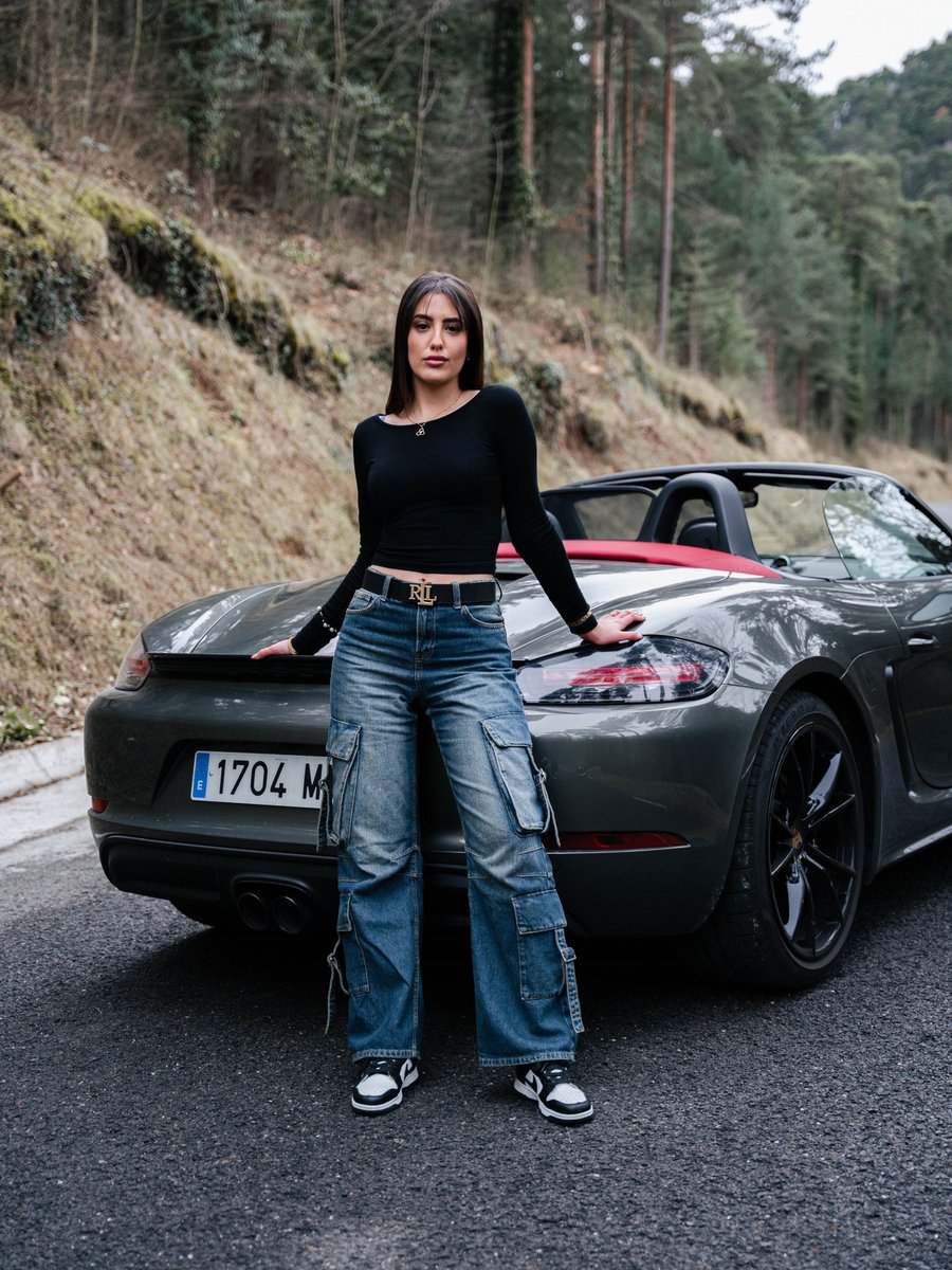 ¿Quién dijo que los cabrios no son para el otoño?

Transforma tu viaje en una obra maestra con nuestra espectacular flota de vehículos Porsche.

¡Reserva ahora! ➡️ bit.ly/TuPorsche_ConS…