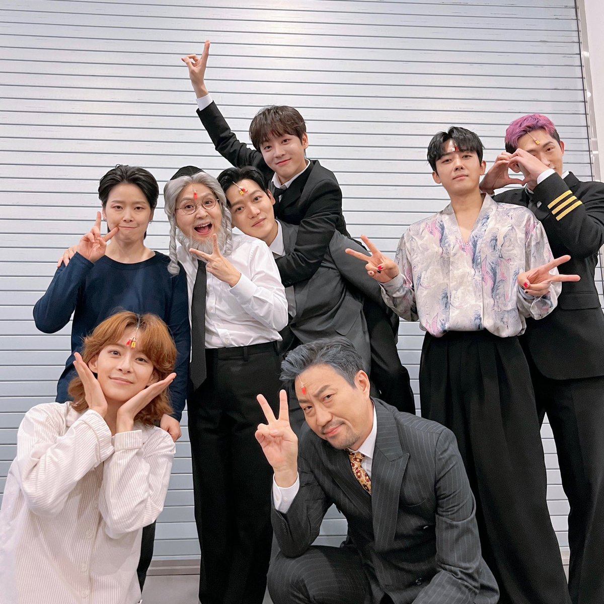 𝙰𝚗𝚐𝚎𝚕𝚜 𝙸𝚗 𝙰𝚖𝚎𝚛𝚒𝚌𝚊
연극 엔젤스 인 아메리카 

🪽𝐓𝐎𝐃𝐀𝐘'𝐒 𝐂𝐀𝐒𝐓

프라이어 월터 #손호준
하퍼 아마티 피트 #정혜인
루이스 아이언슨 #이태빈
조셉 포터 피트 #양지원
로이 M. 콘 #김주호
한나 포터 피트 #방주란
벨리즈 #민진웅
천사 #권은혜