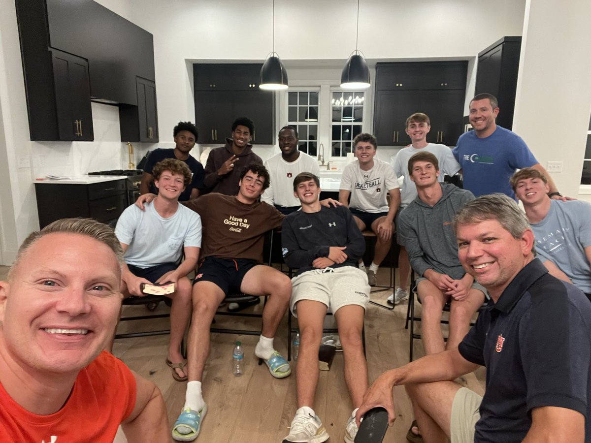 Enjoyed our time discussing 1 Timothy 4:12 with these guys.  
“Don’t let anyone look down on you because you are young, but set an example for the believers in speech, in conduct, in love, in faith and in purity.”
<a href="/coach_prewettAU/">Chad Prewett</a> <a href="/Ianborders7/">Coach Ian Borders</a> <a href="/AuburnMBB/">Auburn Basketball</a> <a href="/WarEaglePastor/">Jeremy Napier</a>