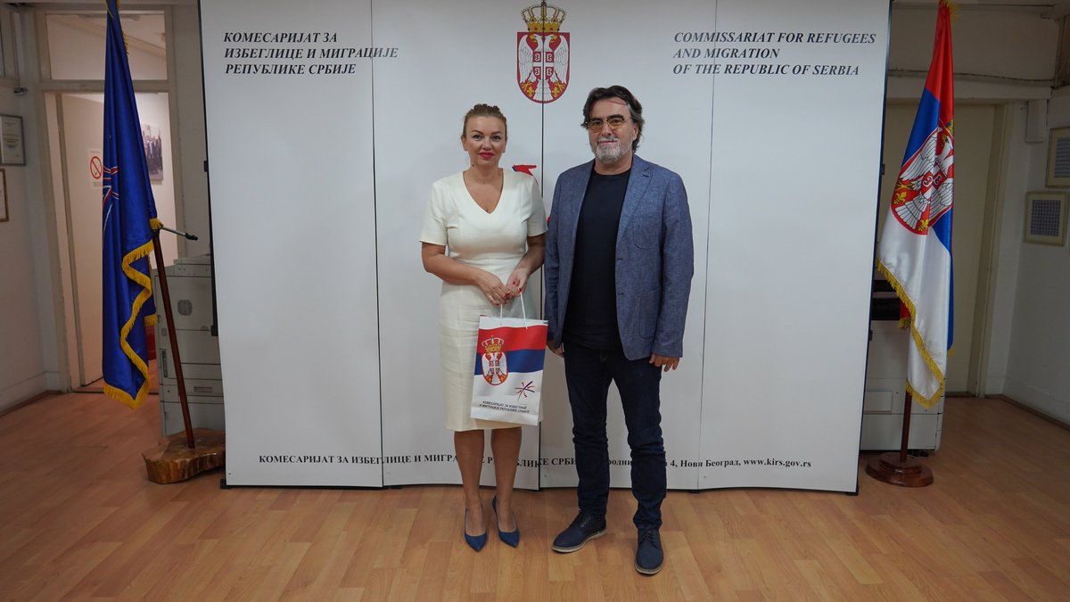 Комесарка Наташа Станисављевић одржала састанак са директором Покрајинског Фонда Александром Ђедовцем о нерешеним стамбеним питањима избегличких породица у АП Војводини. 
🏡У 2024. додељено је 133 милиона динара за 100 породица кроз пакете грађевинског материјала и куповину кућа.