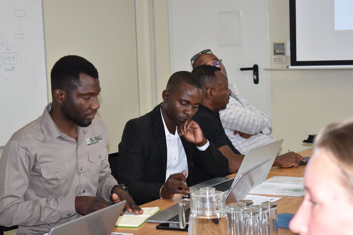 nbignamibia's tweet photo. a presentation on the governance framework.  Click the link to download the Publication - https://t.co/owdyeMR7gT   

#SustainableBiomass #BushControl #NBiG #CommunityForests https://t.co/IWnpnljESz