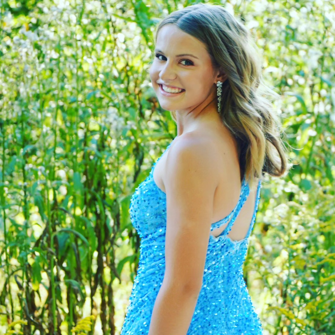 AdalynnFugitt28's tweet photo. I had an amazing time at my first OHS Homecoming this weekend! 2 games in the morning, 5 minute shower, and fun with friends the rest of the night!
๐ฅ๐โจ๐๐ชฉ๐๐๐งก
#balance #workandfun
@OHSPantherSB
@OHS_GoPanthers https://t.co/xjAtpx58lR