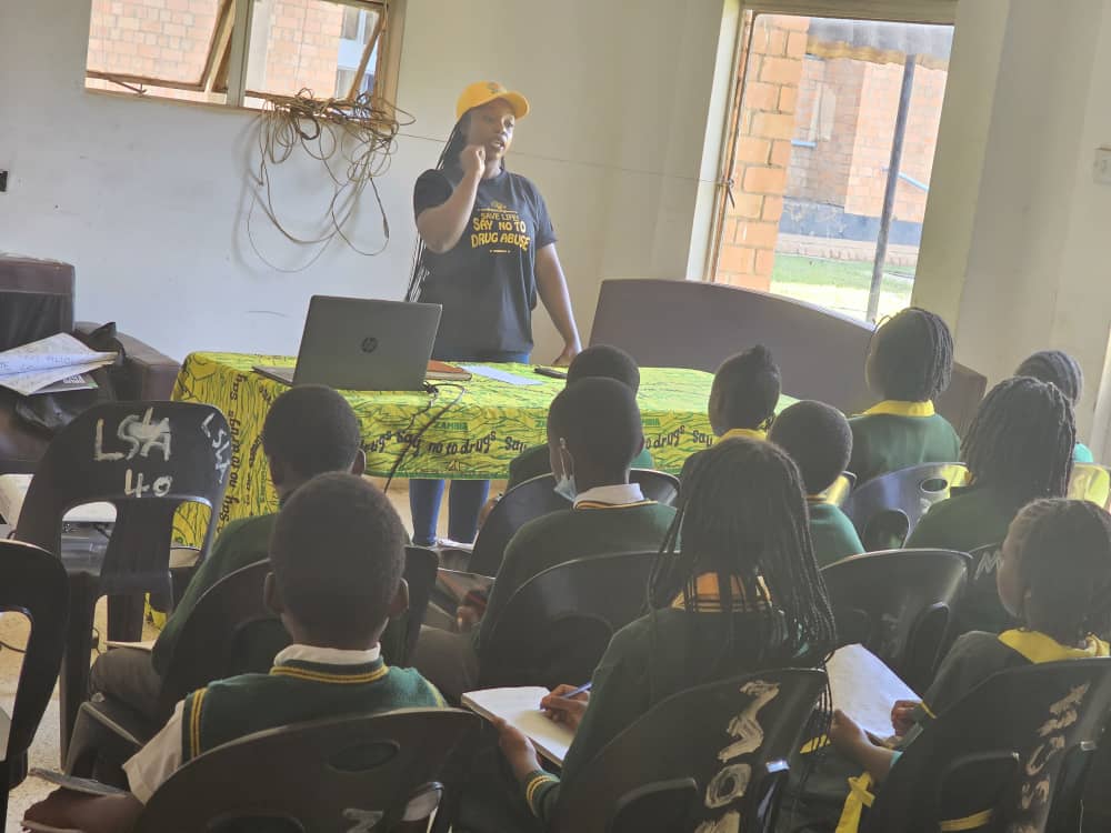 DECZambia's tweet photo. This morning, we had the privilege to host pupils from Polidrive Sunset School for an educational tour. The tour aimed at giving learners information on the effects of drug and substance abuse using real-life pictures, videos and practical examples. https://t.co/LtO82TxfUD