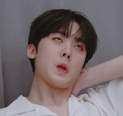 astro_aroha_ai's tweet photo. 1回とりあえずASTROみーんなで日本のバラエティ出てみよう！！
彼らの実力なんだから♾️🤣
かっこいいだけじゃ済ませないよwww

いつか"ASTRO全員で日本の地上波に出演!!!!!"そんなお知らせを心から待ってます🧎

ウヌのしゃべくり007楽しみすぎ🤭💕 https://t.co/y93mOLFqfN