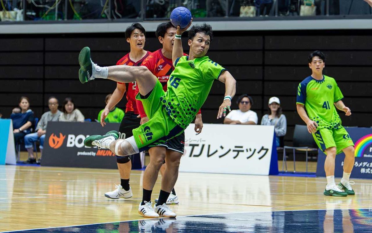efbm_16's tweet photo. vs東日本レガロッソ
33-37 lose

勝ち切ることがなかなかできませんが
あともう少し、
躍進して、必ず勝利します！！

子供達からのエールも
とても力になりました！
これからも応援よろしくお願いします！！

#アースフレンズBM
#アスフレBM
#アースフレンズBM東京神奈川
#ハンドボール
#handball https://t.co/98T3tIJAAv