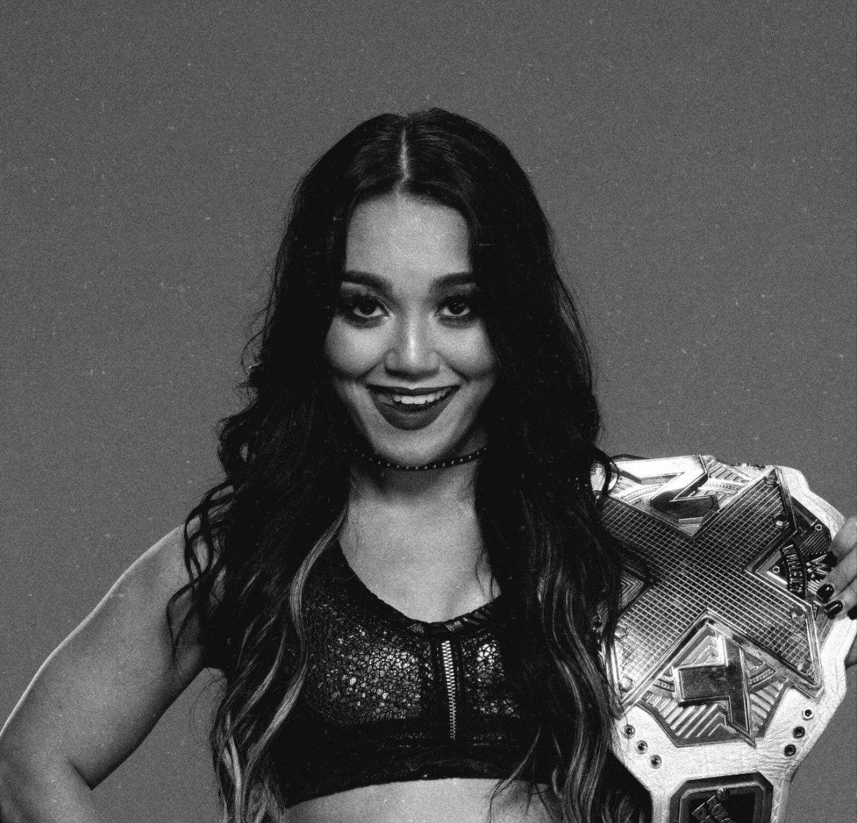 _xMatty's tweet photo. It’s The Prodigy Roxanne Perez’s day, it’s officially #TuesdayNightRox !!
#ROXY2x @roxanne_wwe https://t.co/bRZ6PHOlJM