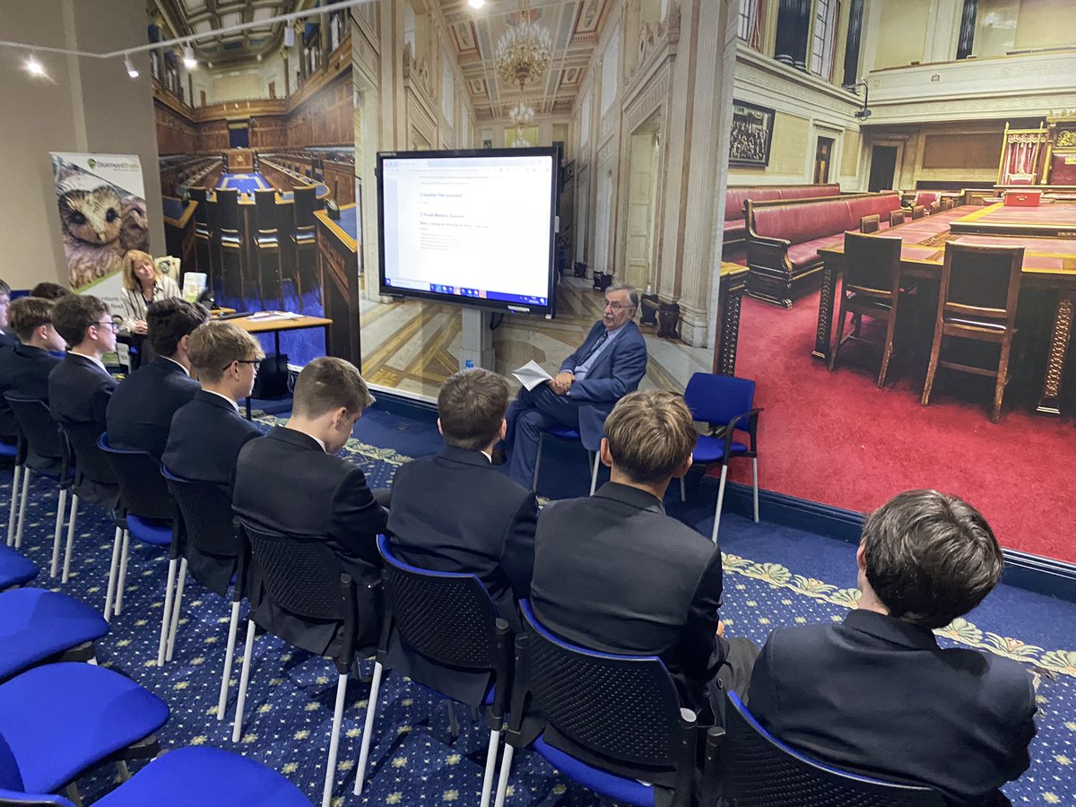 BgsPolitics's tweet photo. Photos of our trip to Stormont today. https://t.co/8APvYOYGts
